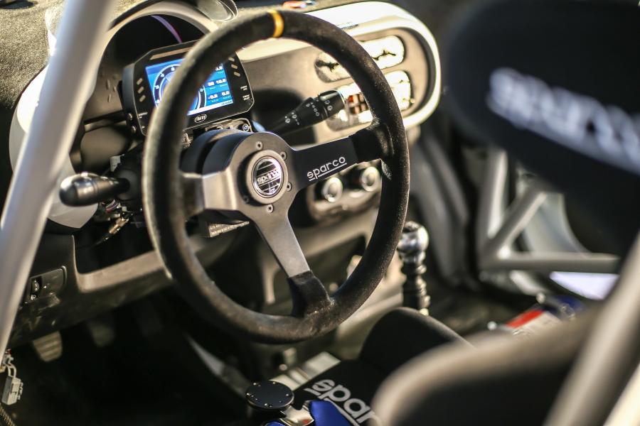 Интерьер Renault Twingo R1 2016 года  (фото 4 из 30)